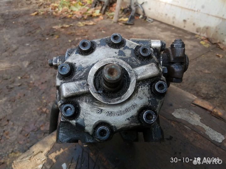 Рулевой редуктор 124 Mercedes Benz 2.0 D