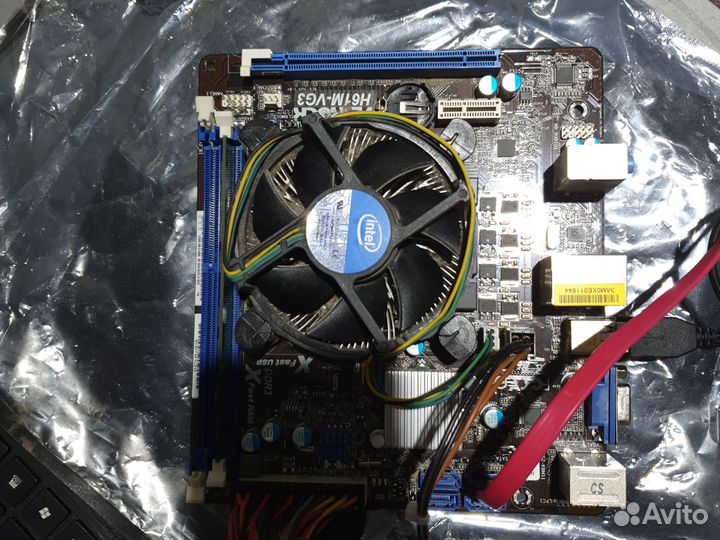 Материнская плата ASRock H61M-VG3