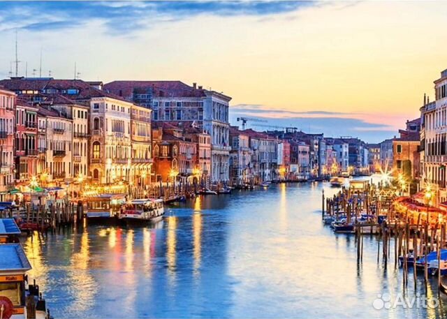 Панель стеновая с фотопечатью (Город на воде)