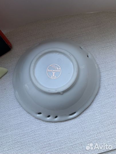 Блюдо фарфоровое