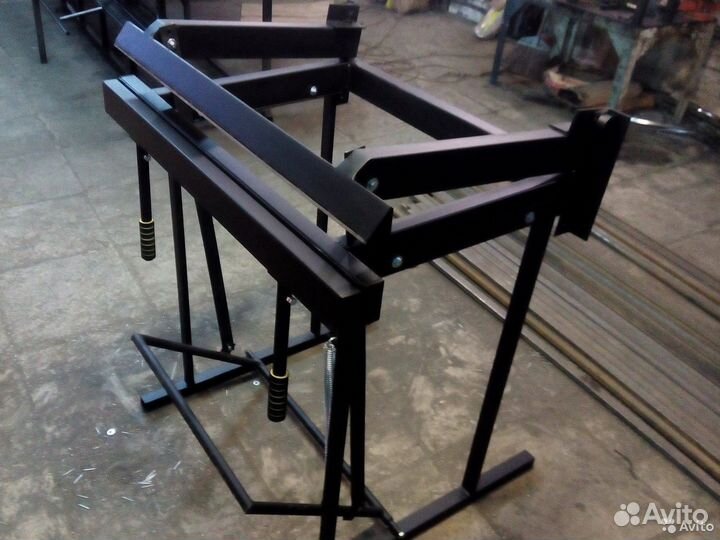 Листогиб с ножным прижимом / гибочный станок