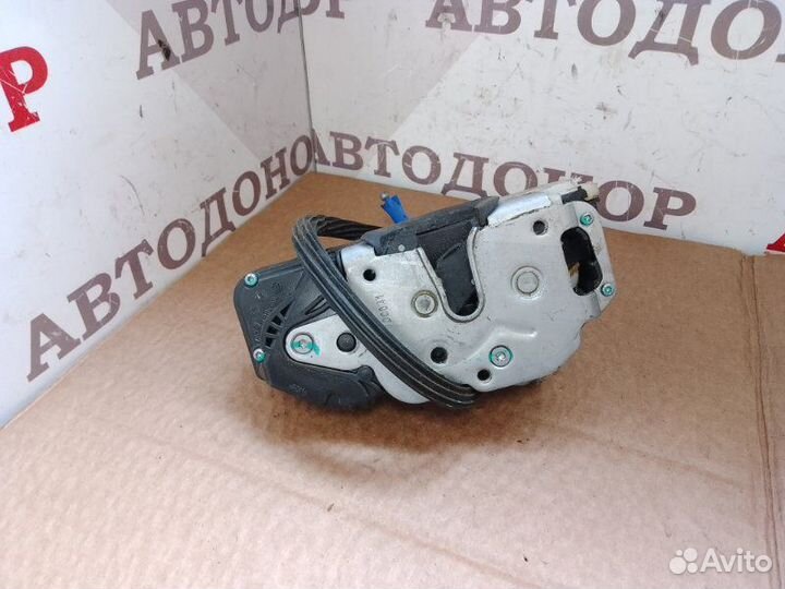 Замок двери передний левый Chevrolet Cruze