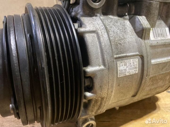 Компрессор кондиционера Mercedes-Benz E-Class W210