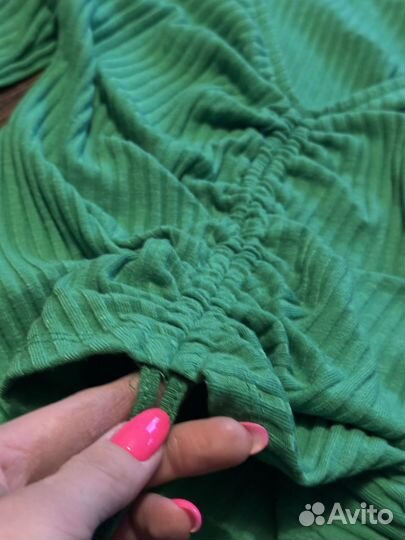 Водолазка кофта зеленая 40-42