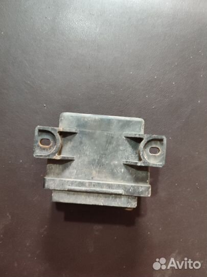 Реле свечей накала OM601 Mercedes Vito W638