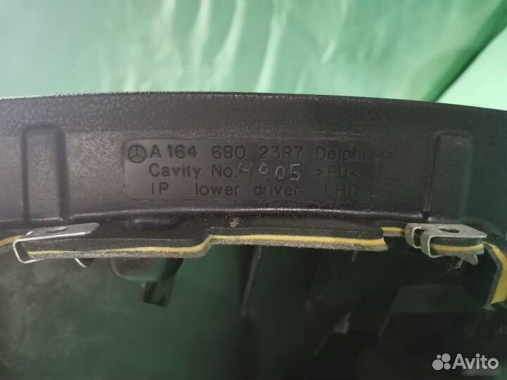 Накладка под руль Mercedes-Benz M W164