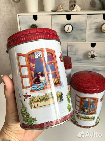 Жестяные банки для сыпучих продуктов (кухня)