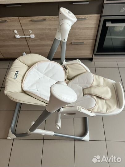 Детский стульчик для кормления и укачивания