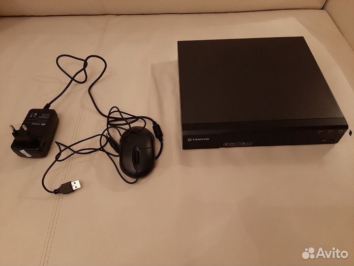 Комплект видеонаблюдения(камеры, видеорегистратор)