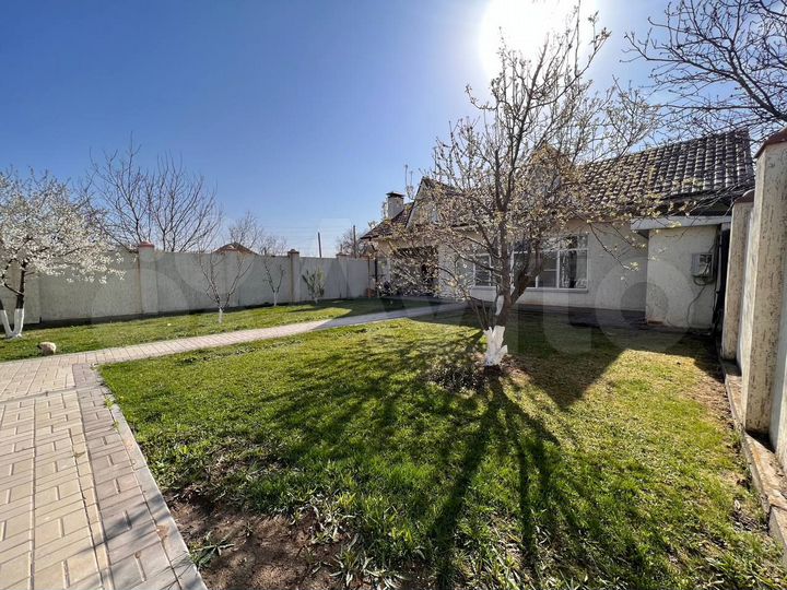 Дом 192 м² на участке 5 сот.