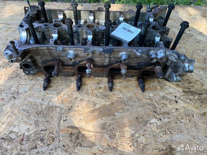 Головка блока цилиндров Toyota Avensis универсал