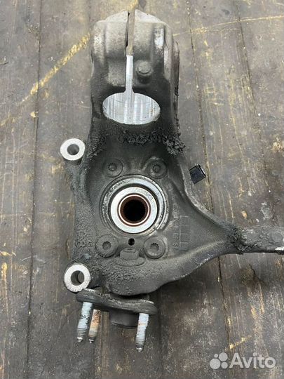 Поворотный кулак volkswagen Passat B6 B7 CC