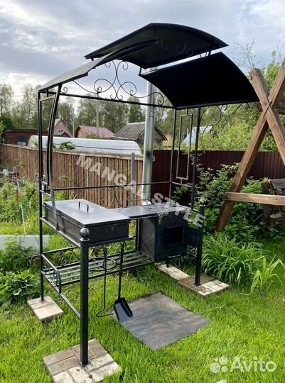 Мангал с крышей