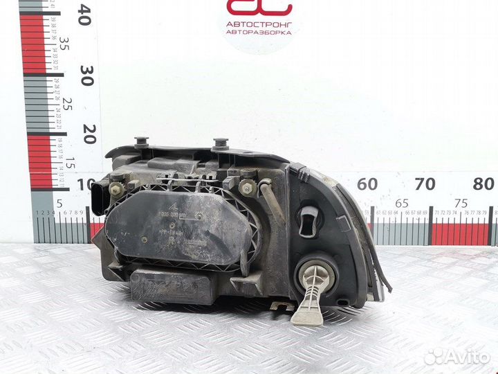 Фара передняя для Seat Alhambra 7M8941015N