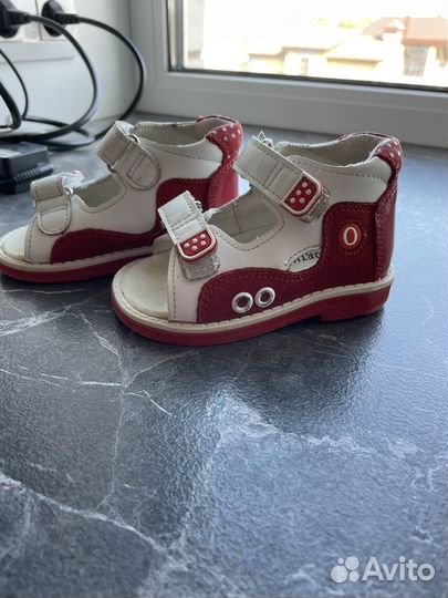 Ортопедические сандалии для девочки