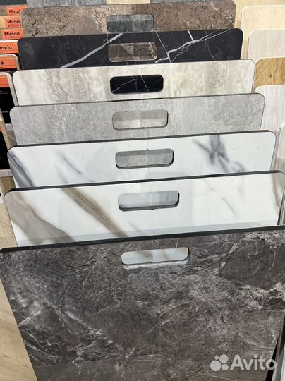 Кварцвиниловая плитка под мрамор замковая