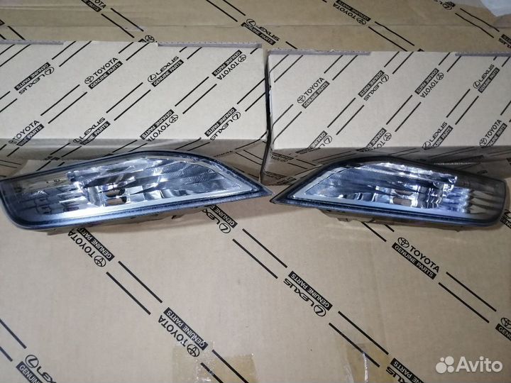 Поворотник в бампер Lexus GX