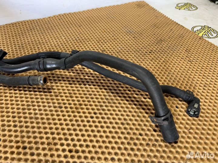 Трубка системы охлаждения Volkswagen Tiguan 1 5N