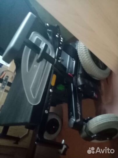 Инвалидная коляска с электроприводом