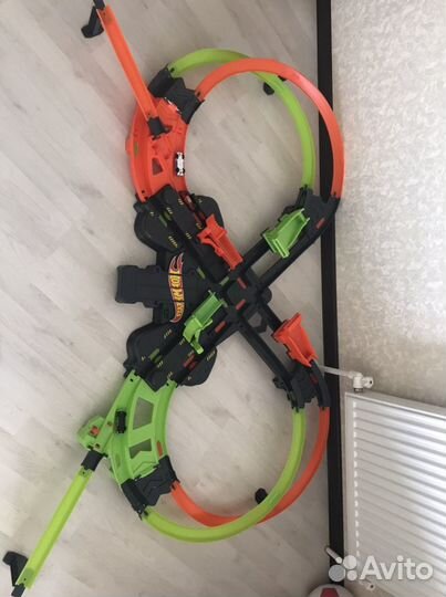 Hot wheels трек