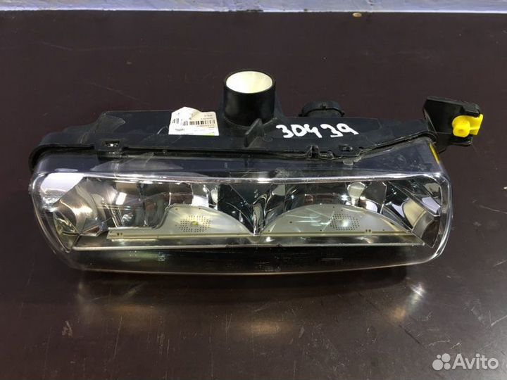 Фара противотуманная передняя правая Land Rover