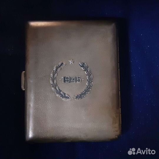 Портсигар Ленэмальер