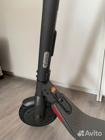 Новый электросамокат NineBot by Segway E22