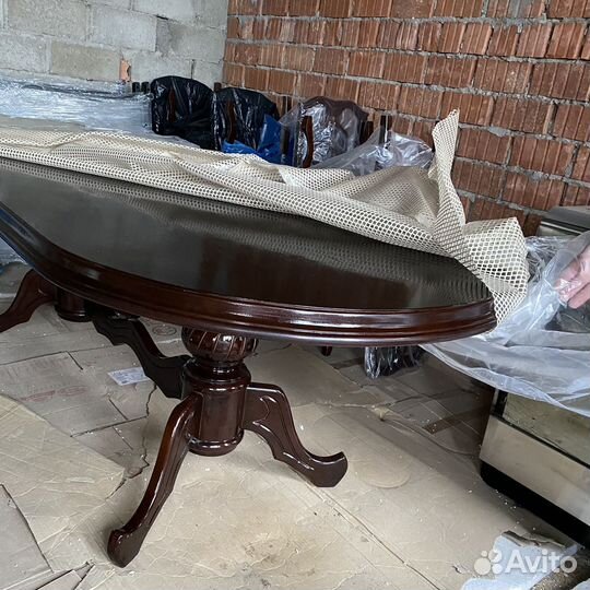 Комплект стол и стулья