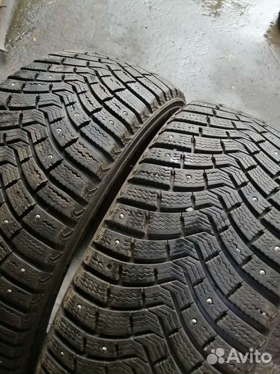 Michelin Latitude X-Ice North 2 235/45 R20