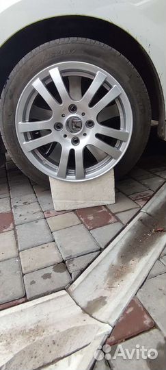 Литые диски р 15 5 114 3 Ниссан Тиида Альмера