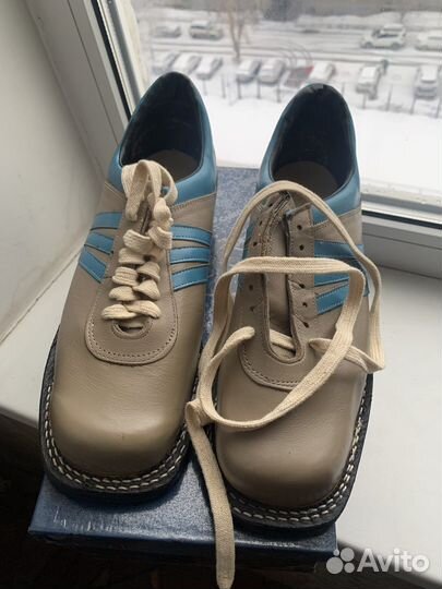 Лыжные ботинки классические