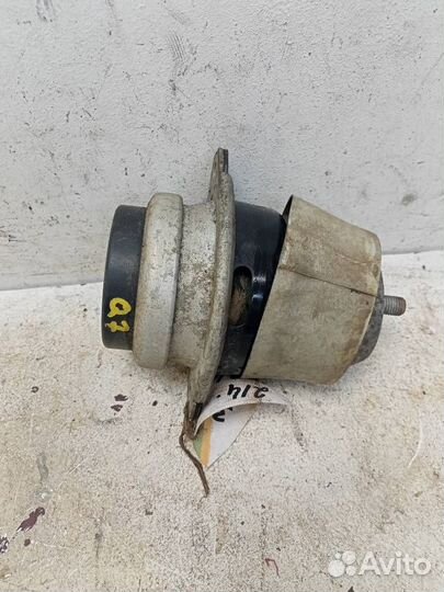 Опора двигателя