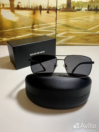 Солнцезащитные очки Emporio Armani