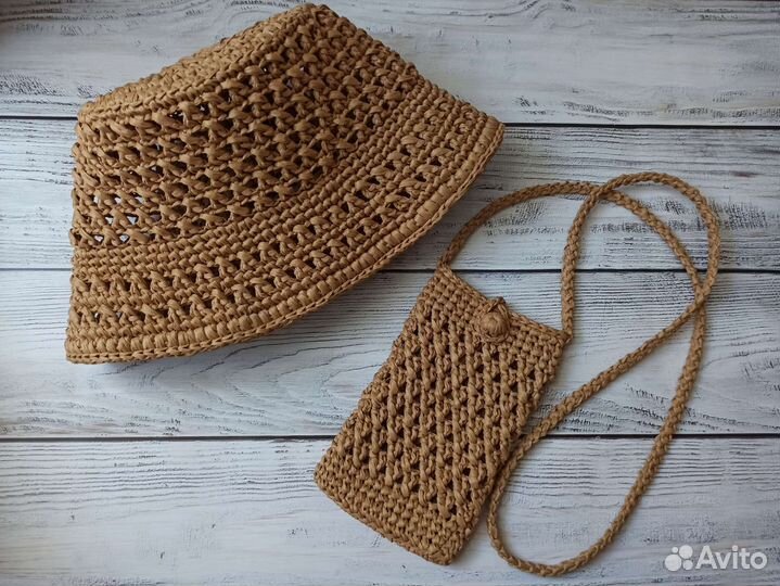 Панама из рафии