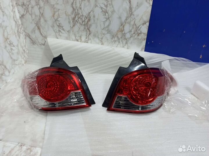 Фонарь задний chevrolet Cruze хэтчбек