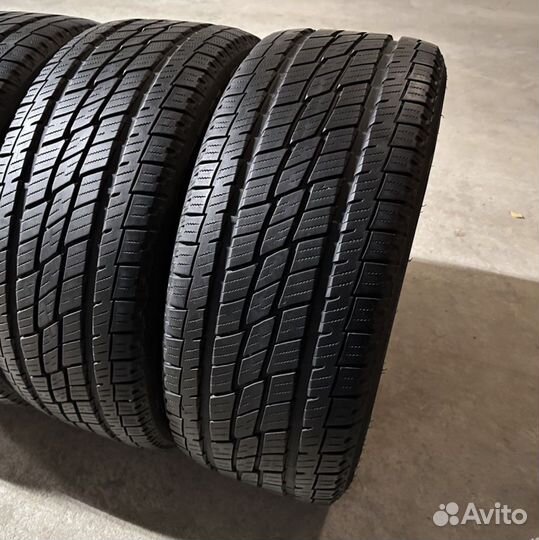 Toyo Open Country A/T 285/45 R22