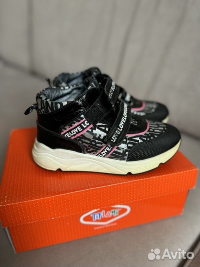 Ботинки демисезонныедля девочки 30 р