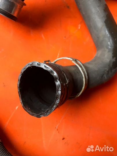 Патрубок системы охлаждения Mercedes Benz Ml 350