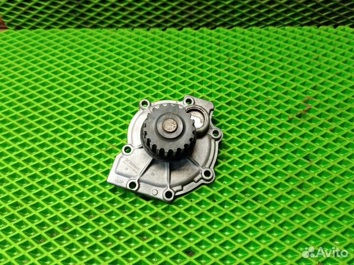 Помпа volvo s40