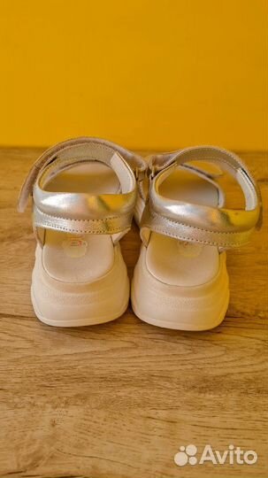 Сандалии для девочки 32 размер