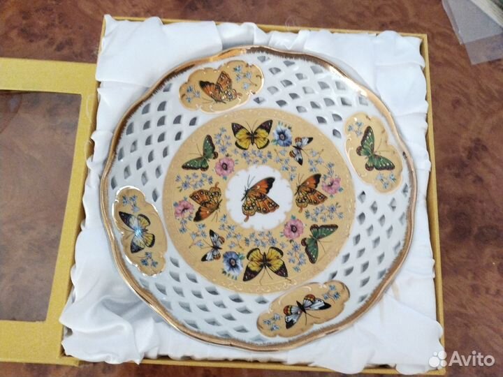 Конфетница на ножке и менажница