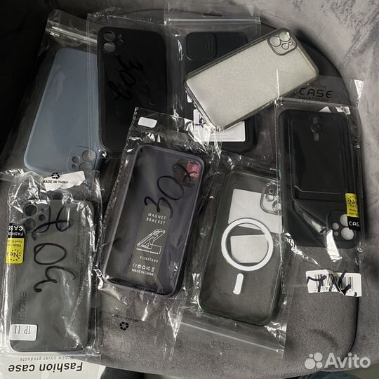 Чехол на iPhone 11