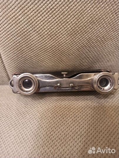 Театральный бинокль складной