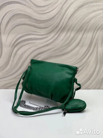 Сумка Новая и Чехлы на айфон