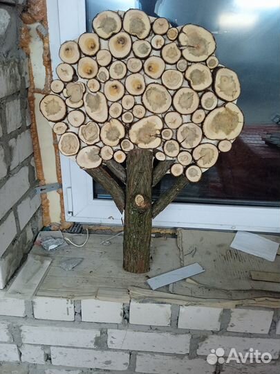 Панно из спилов можжевельника