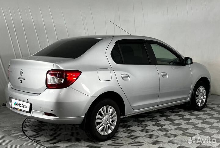 Renault Logan 1.6 AT, 2016, 60 500 км