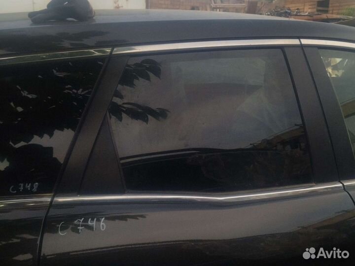 Mazda CX 7 задняя правая стекло