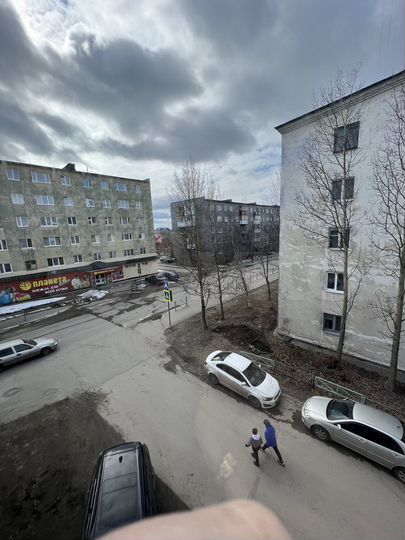 3-к. квартира, 52 м², 3/5 эт.