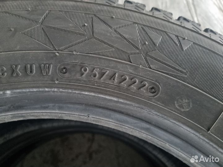 Toyo Observe GIZ2 165/70 R14 81Q