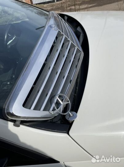 Решетка радиатора w204